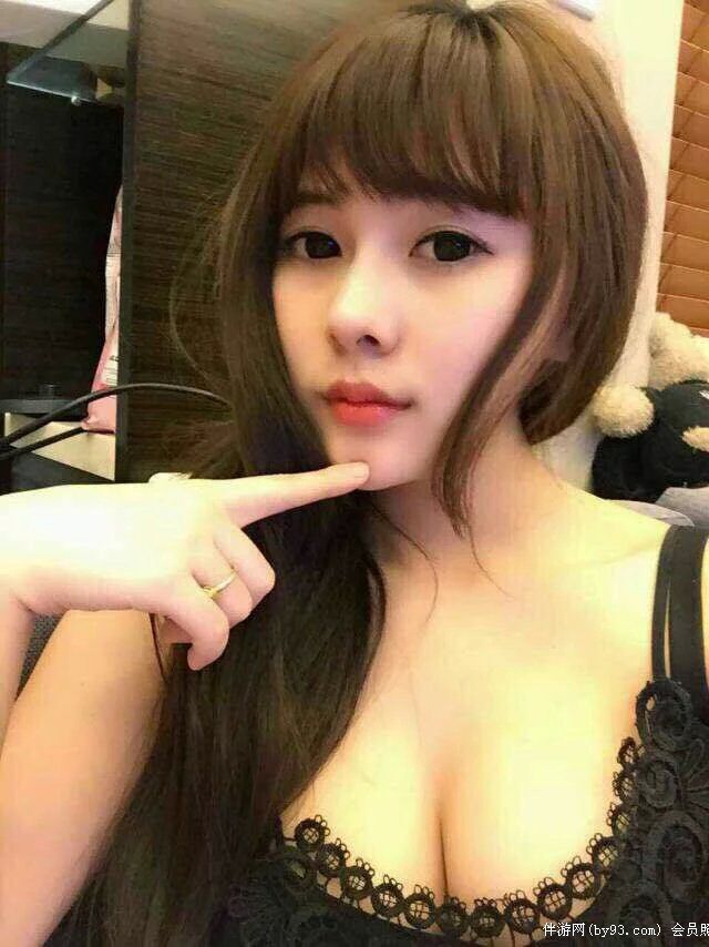 王洛施
