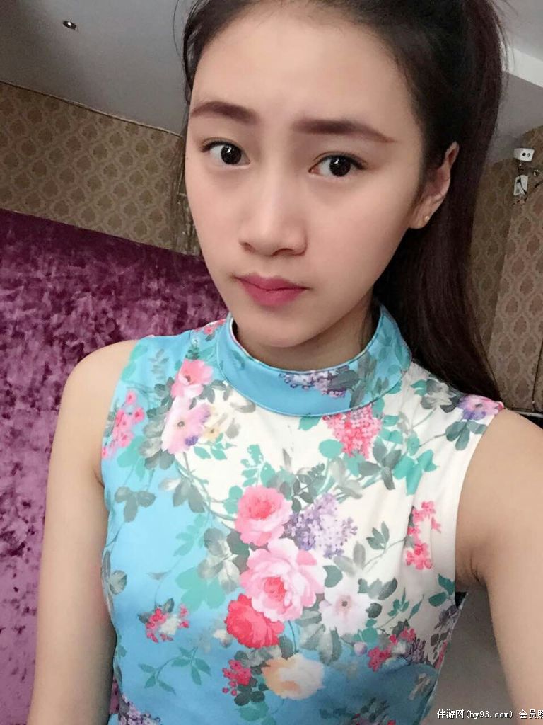 晓彤