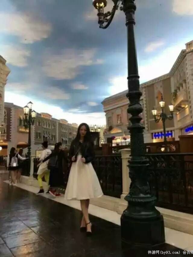 李涵初
