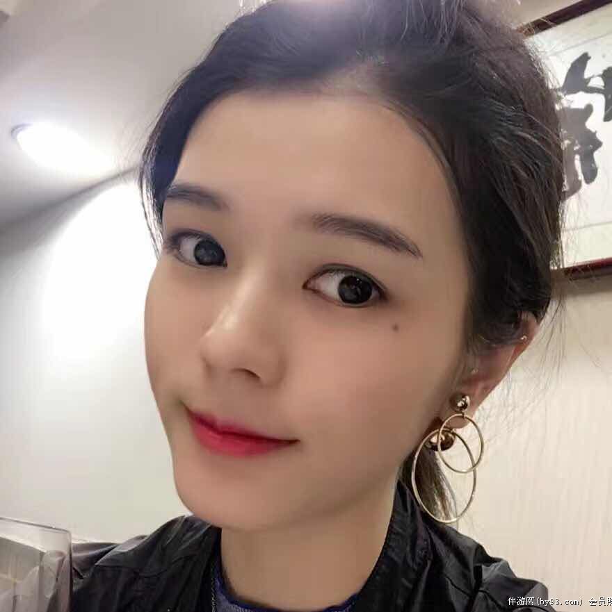邹雨婷