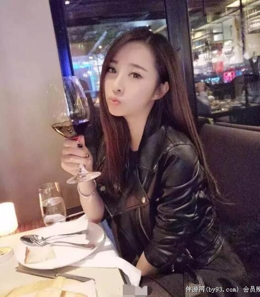 高傲的玫瑰
