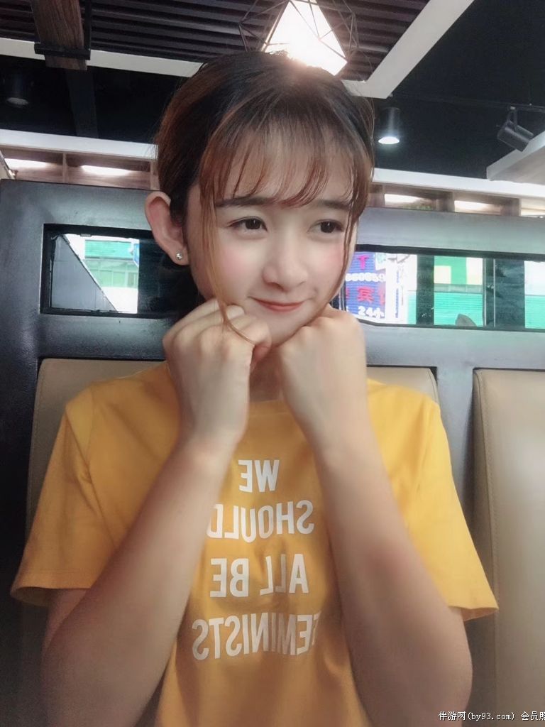 胡小薇