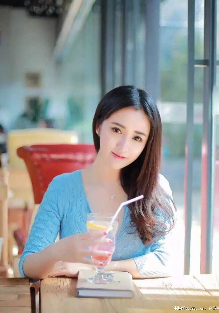 莉莉