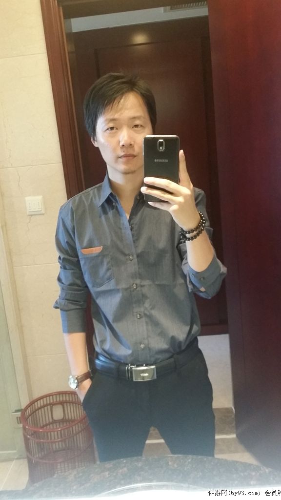 迈克中午