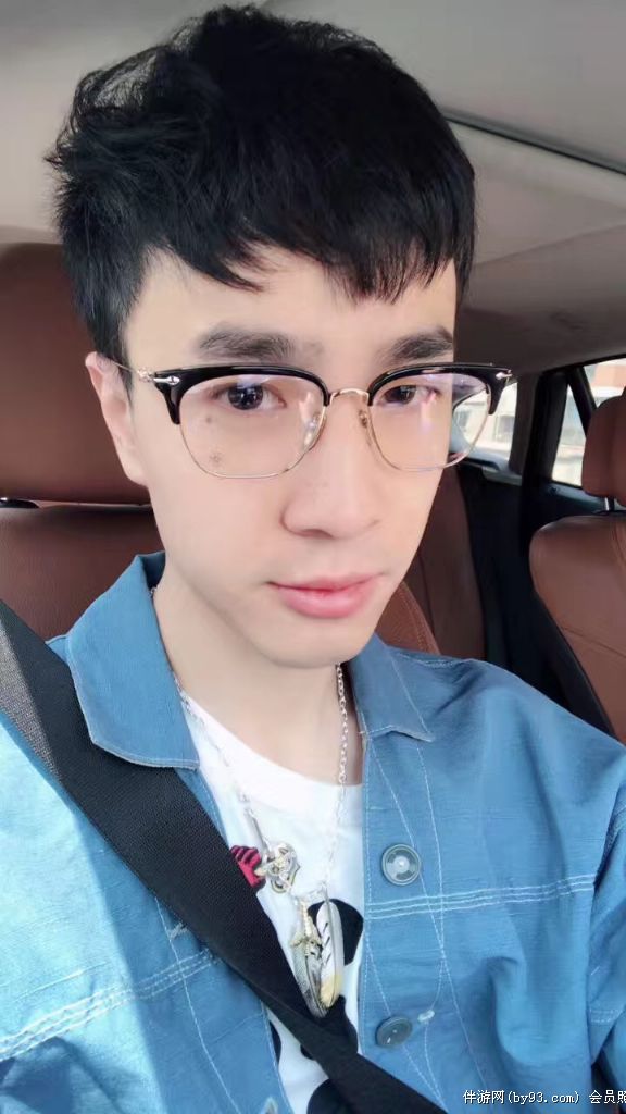 意翩翩