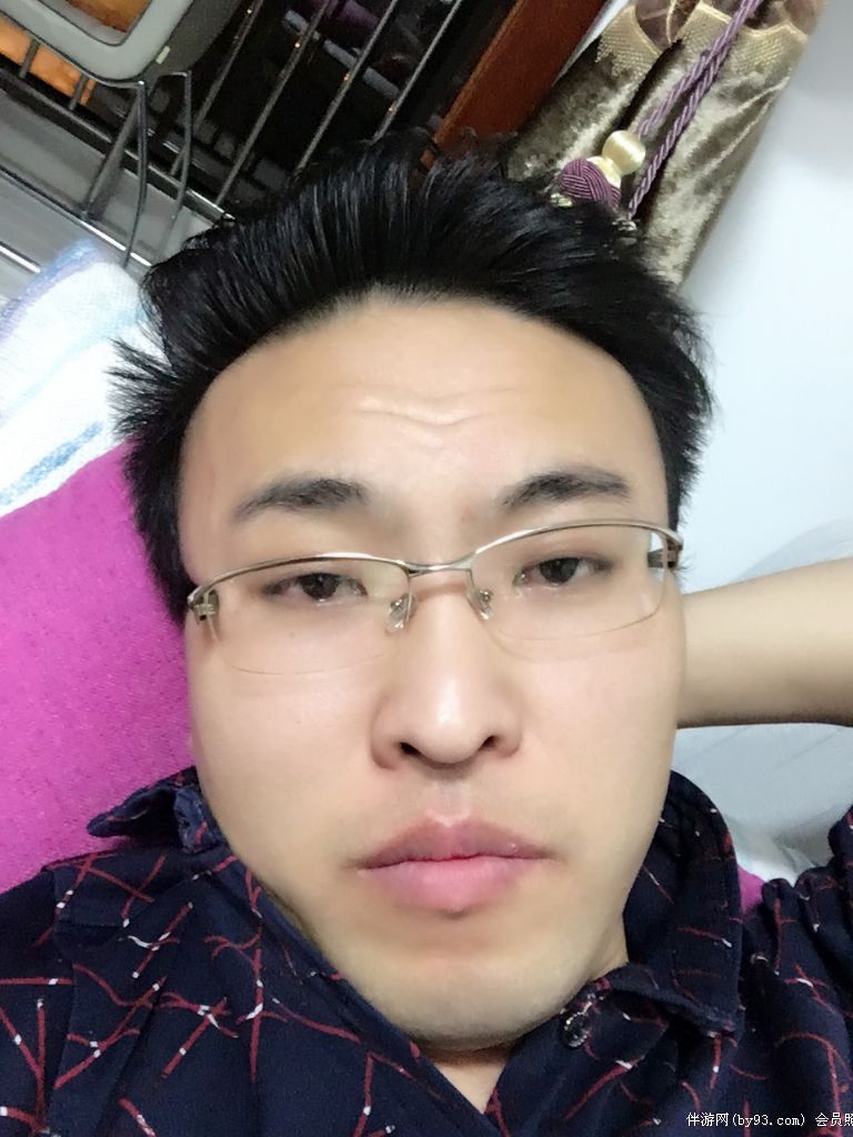 刘潇