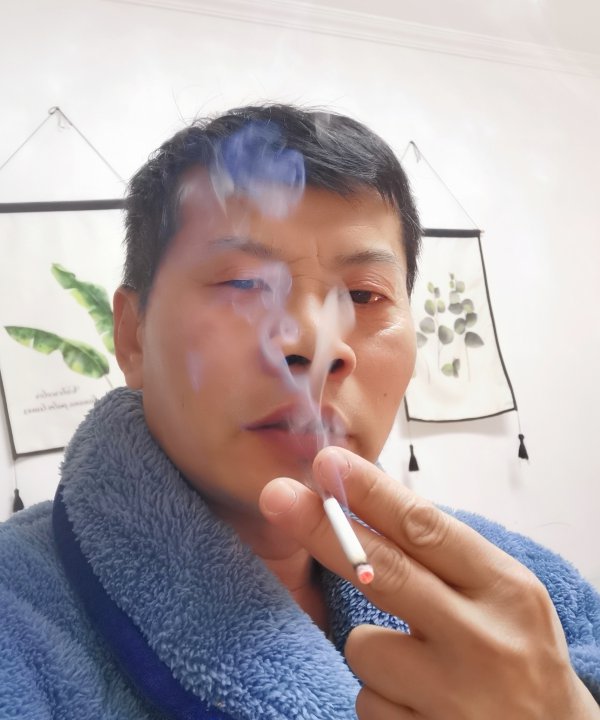深夜的酒